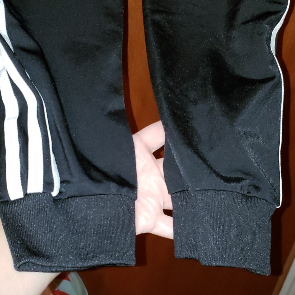 CLASSIC 3 STRIPES ADIDAS JOGGERS - Picture 8 of 9